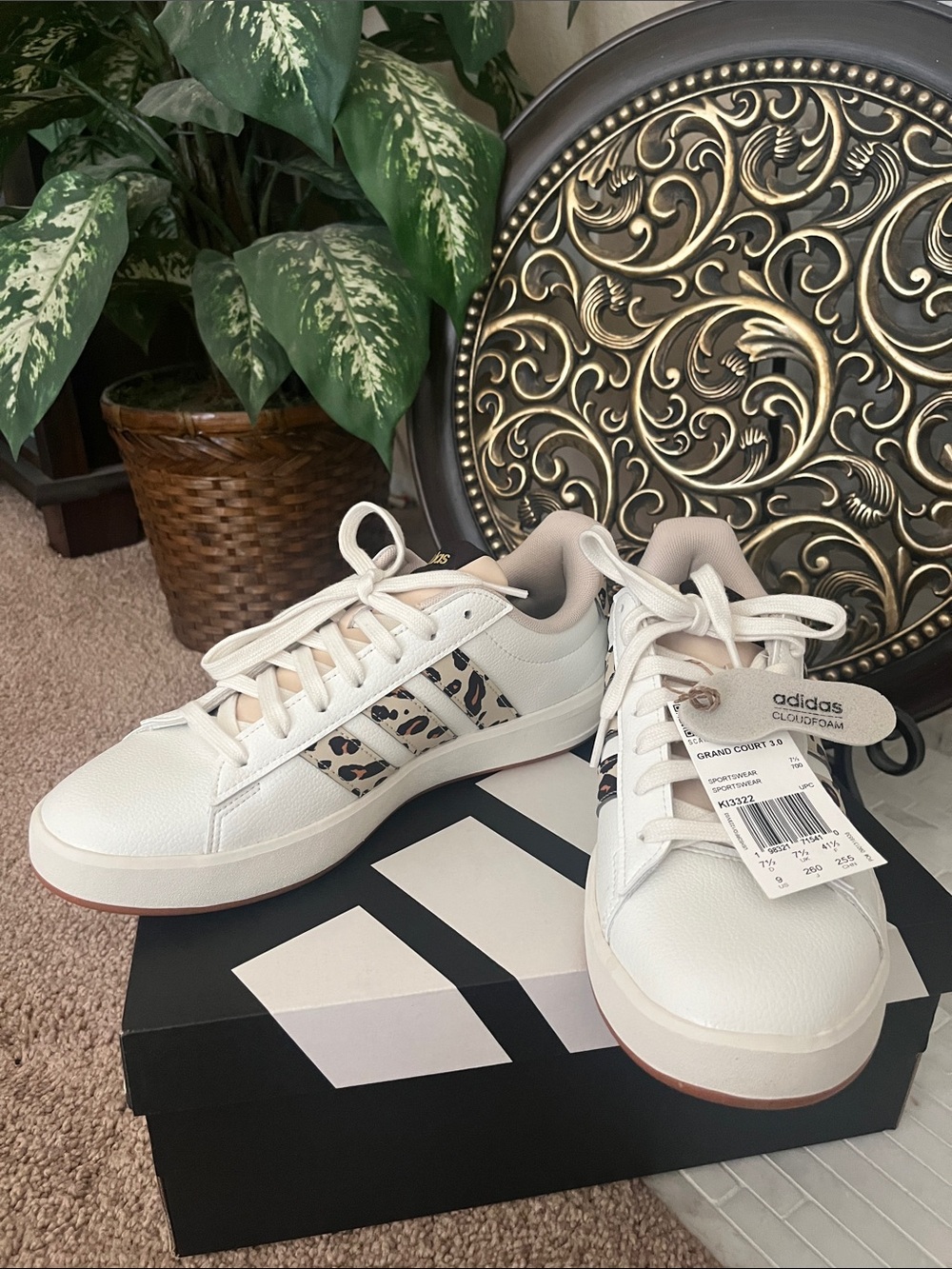 NWT adidas Grand Court 3.0 White Sneakers with Leopard Stripe Detail - size 9
